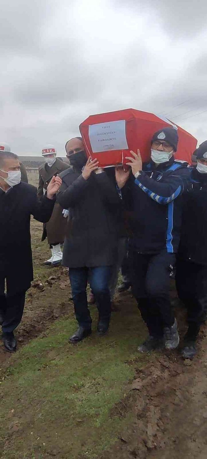 Kalp Krizine Yenik Düşen Kıdemli Astsubay Son Yolculuğuna Uğurlandı