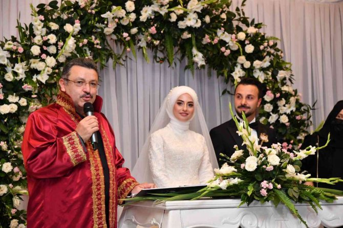 Ortahisar’da 2021 Yılında 2 Bin 68 Çift Evlendi