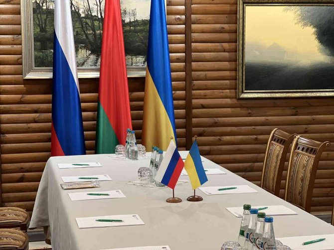 Rusya-ukrayna Müzakerelerinin 15.00’te Başlaması Bekleniyor