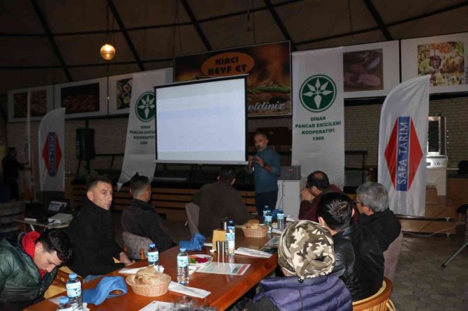 Sandıklı’da Çiftçiler Bilgilendirildi