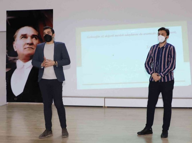 Nizip’te Aday Öğrencilere Bölümler Anlatıldı