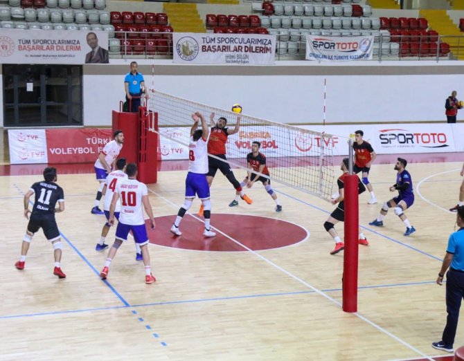 Voleybol 2. Lig Erkekler Yarı Final Heyecanı Sona Erdi