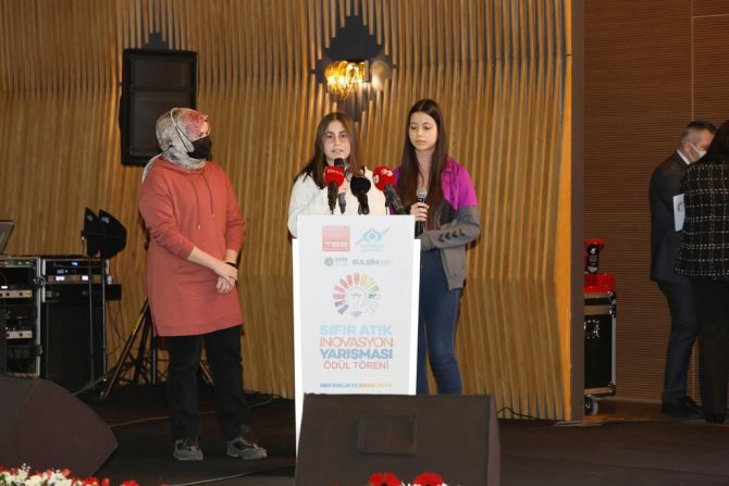 Sultangazi’de ‘Sıfır Atık İ̇novasyon Yarışması’nın Ödülleri Sahiplerini Buldu