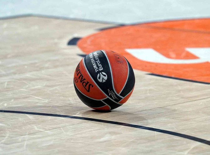 Thy Euroleague: Anadolu Efes: 84 - Fenerbahçe Beko: 79