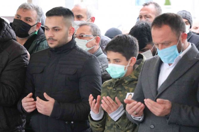 Cinayete Kurban Giden 2 Çocuk Babası Şahıs Toprağa Verildi