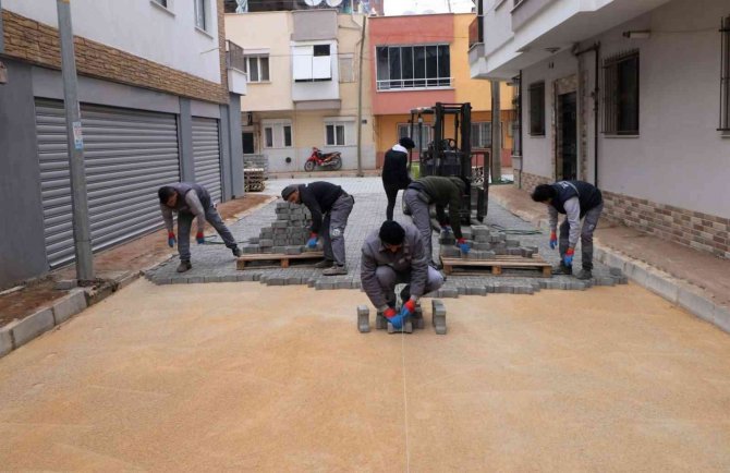 Turgutlu’da Sokak Ve Caddeler Güzelleşiyor