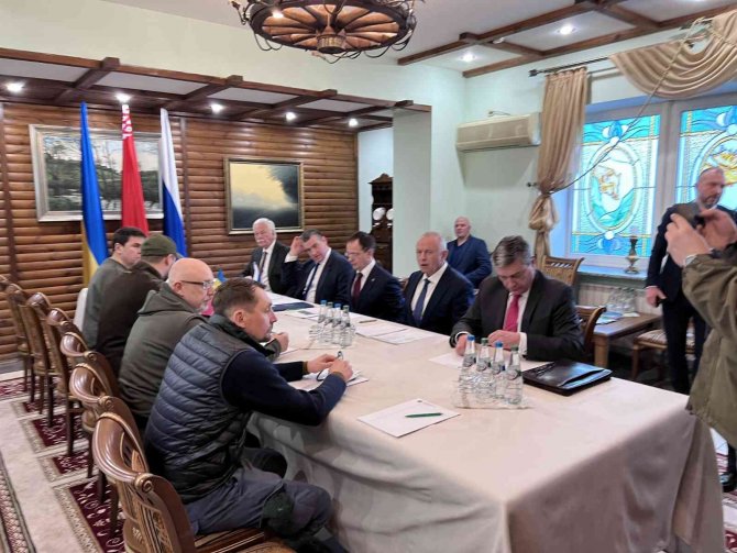 Ukrayna Ve Rusya Arasındaki Müzakerelerin İkinci Turu Başladı
