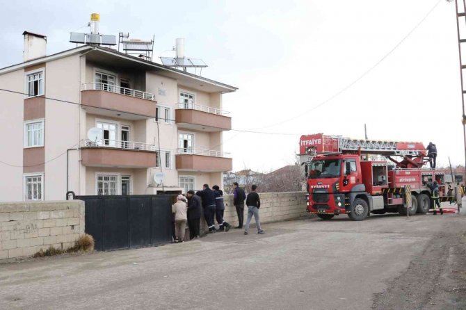 Van’da Korkutan Yangın