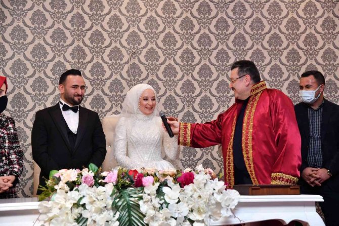 Ortahisar’da 2021 Yılında 2 Bin 68 Çift Evlendi