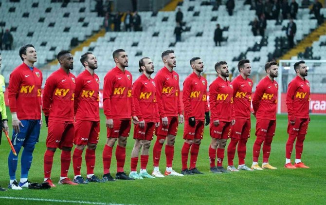 Berna Gözbaşı: “Daha Güzel Günler Göreceğiz”