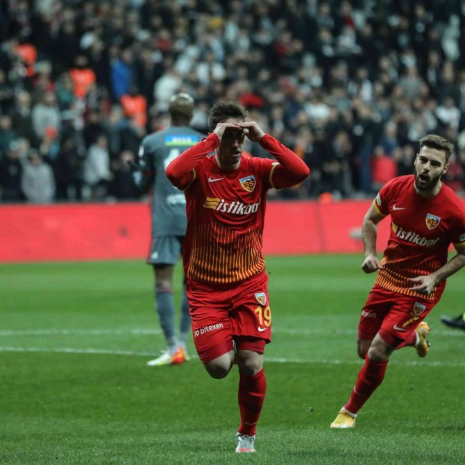 Mario Gavranovic Gollerine Devam Ediyor