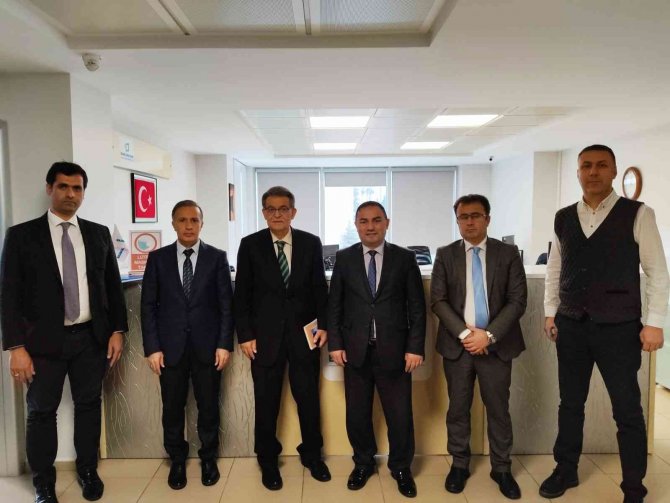 Eski Bakan Sami Güçlü, Anadolu Mektebi İçin Adana’da