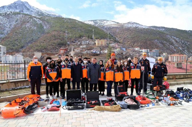 Gümüşhane’de ‘Deprem Anı Ve Tahliye Tatbikatı’ Gerçekleştirildi