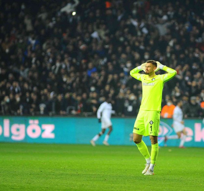 Altay Kalecisi Mateusz Lis: “Büyük Altay’ı Hedeflediği Yere Taşıyacağız”