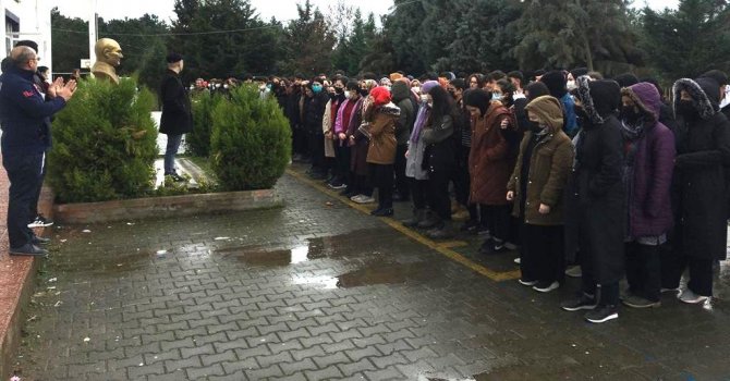 Öğrencilere, Deprem Ve Yangın Tatbikatı