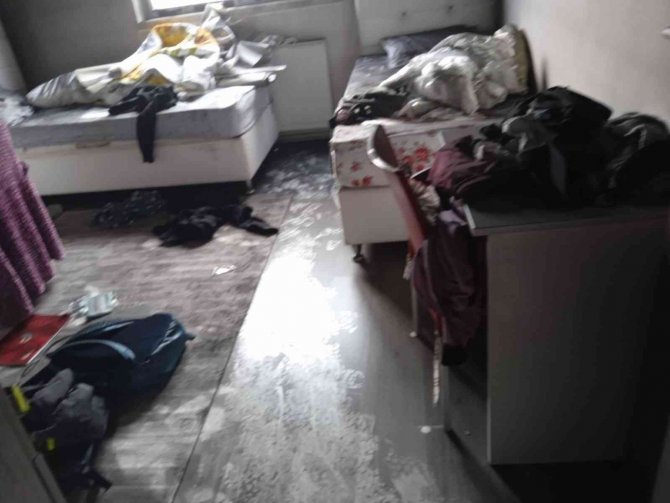 Ankara’da Karısının Kendisini Terk Etmesine Sinirlenen Koca Evini Yaktı