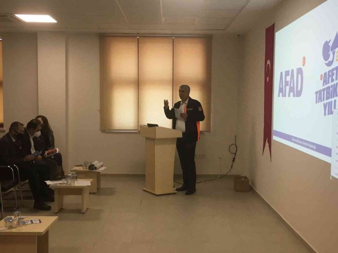 Germencik Yamantürk Myo’da ’Deprem Bilinci Konferansı’ Düzenlendi