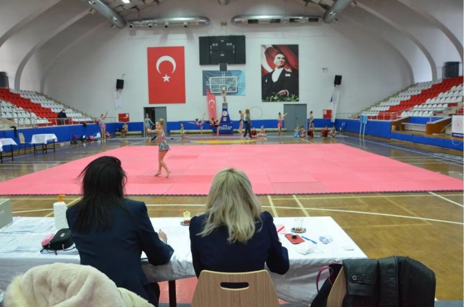 Aydın’da Cimnastik İ̇l Birinciliği Müsabakaları Sona Erdi