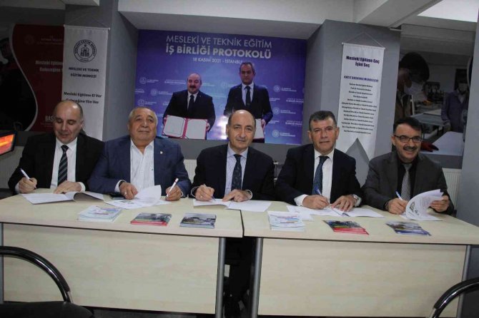 Vatandaşlara 33 Alanda 181 Dalda Eğitim Verecek Mesleki Ve Teknik Eğitim Bürosu Açıldı