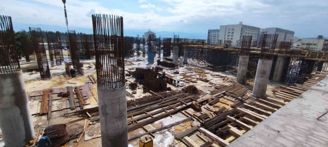 Bursa’nın Görkemli Camisinde Kaba İnşaat Bitme Aşamasına Geldi