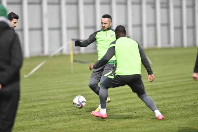 Bursaspor Şut Çalıştı