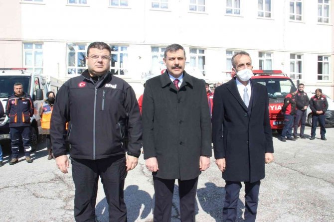 Çorum’daki 56 Bin Öğrenciyle Eş Zamanlı Deprem Tatbikatı