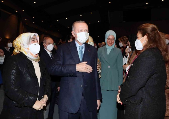 Cumhurbaşkanı Erdoğan: “Yeni Düzenlemeyle Artık Kadına Yönelik Saldırılarda Faillerin Somut Pişmanlık Emaresi İçermeyen Hiçbir Davranışı İndirim Nedeni Olarak Kabul Edilmeyecektir”