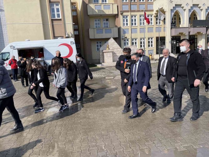 Düzce’de Deprem Tatbikatı Yapıldı