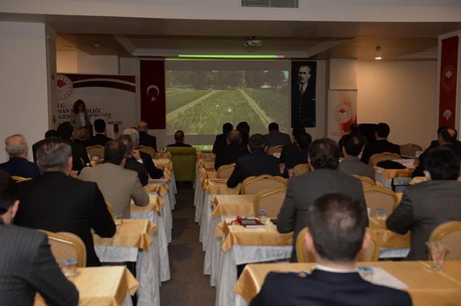 Vali Memiş, 10 Bin Çiftçimize Bin Ton Yem Bitkisi Tohumu Dağıttık