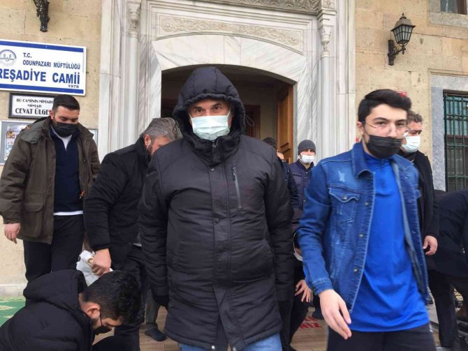 Cuma Namazında Tedbiri Elden Bırakmadılar