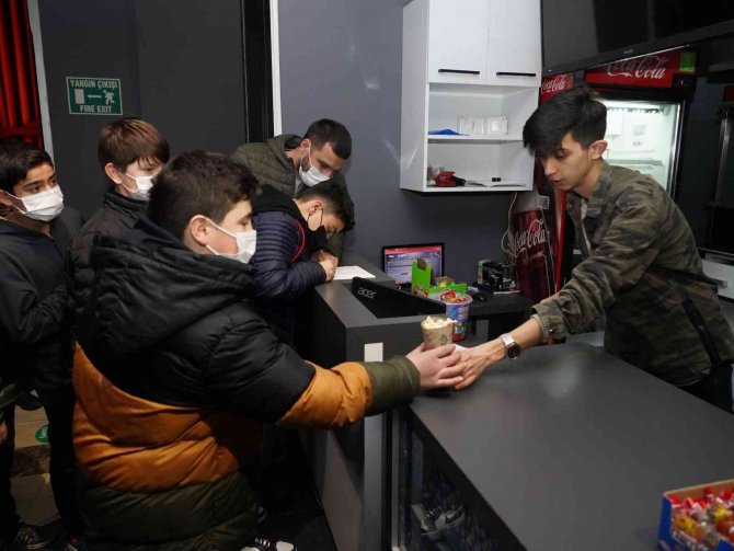 Fatsa Belediyesi’nden 550 Öğrenciye Anlamlı Sinema Etkinliği