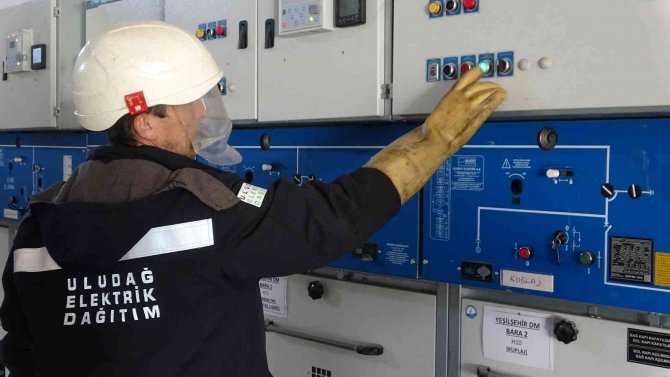 13 Bin 750 Kilometrelik Enerji Bakımı
