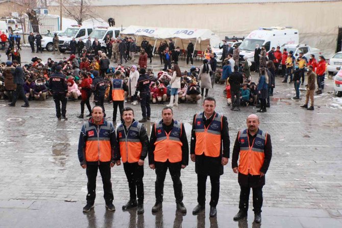 Hakkari’deki 369 Okulda Deprem Tahliye Tatbikatı