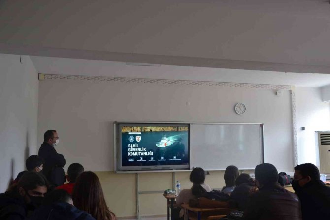 Sahil Güvenlik İ̇skenderun Grup Komutanlığı Öğrencilere Görevlerini Ve Denizleri Anlattı