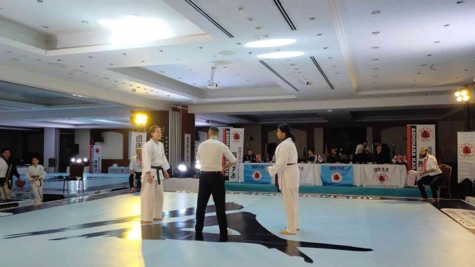 Kırıkhan Belediye Başkanı, Ashihara’da Şampiyon Olan Sporcuları Tebrik Etti