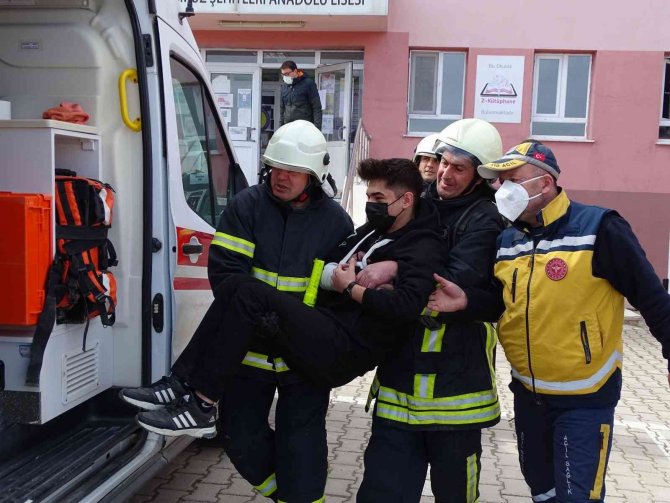 Hisarcık’ta Deprem Anı Ve Tahliye Tatbikatı