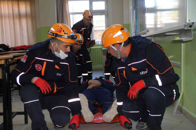 Elazığ’da Okul Zillerinin Yerini Siren Zilleri Aldı, Kent Geneli Tatbikat Yapıldı