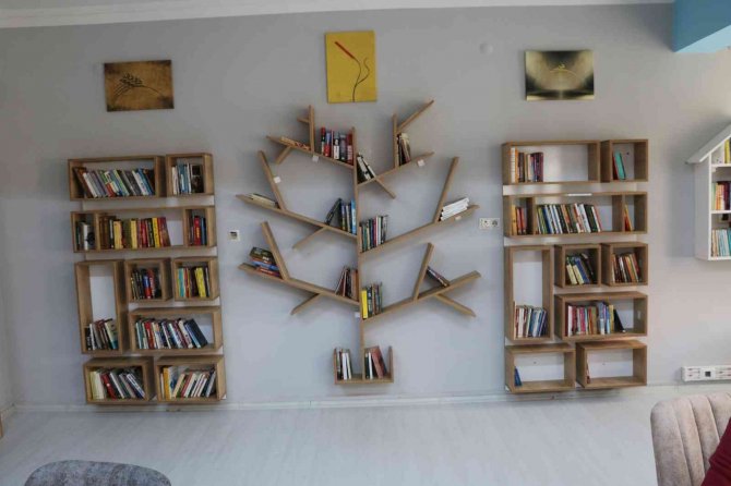 Jandarmadan Liseli Öğrencilere 3 Bin 369 Kitap