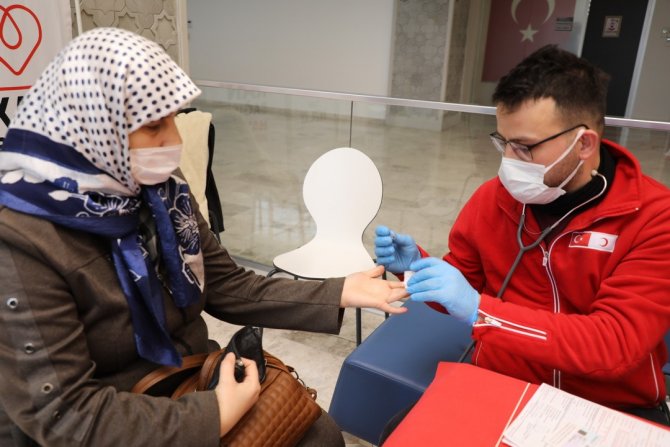 İ̇lkadım’dan Kızılay’a Kan Desteği