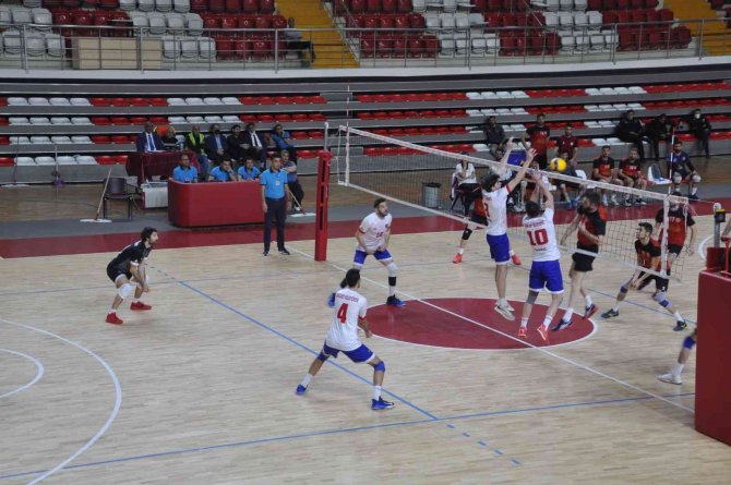 Karacabey Belediyespor Her Branşta Yükselişte