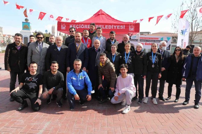 Engelsiz Sporcular Olimpiyatlar İçin Keçiören’de Yarıştı