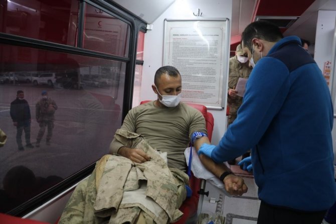 Jandarmadan “İ̇yi Ki Varsın Kan Dostum” Kampanyasına Destek