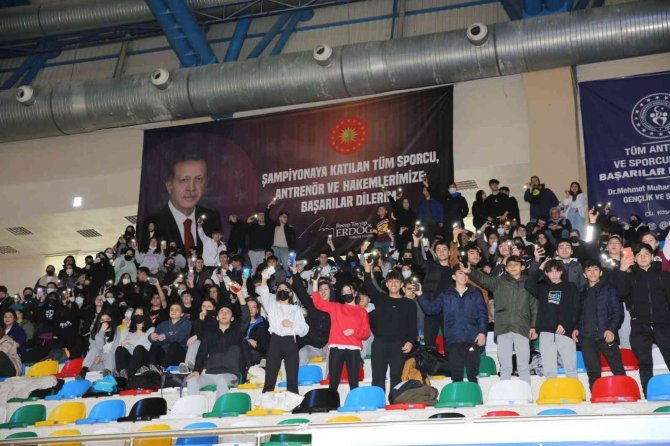 Bu Maçta Dostluk Kazandı