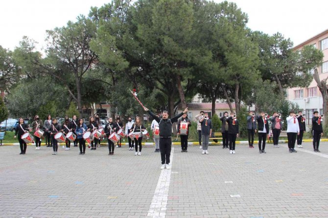 Manisa’daki Törenlerde Artık En Önde Onlar Yer Alacak