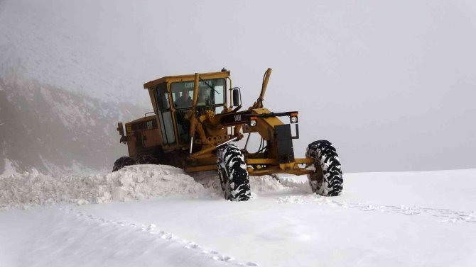 Muş’ta 53 Köy Yolu Ulaşıma Kapandı