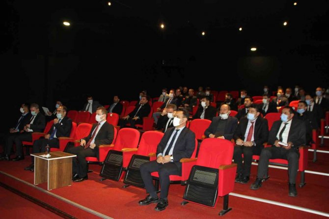 Kaymakam Demirer, Okul Müdürleriyle Bir Araya Geldi