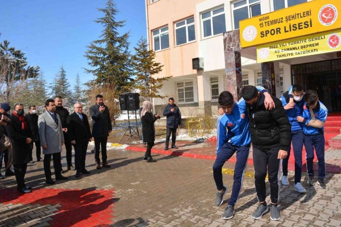 Niğde’de Deprem Tatbikatı Yapıldı