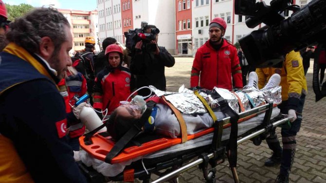 Ordu’da Gerçeğini Aratmayan Deprem Tatbikatı