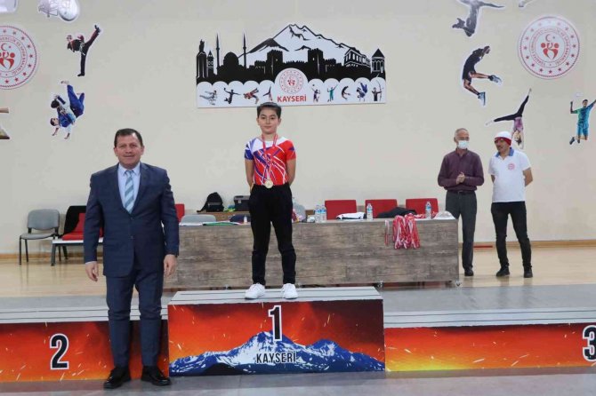 Artistik Cimnastik İ̇l Birinciliği Tamamlandı