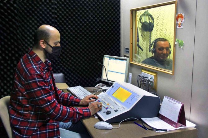 Türkiye’de 2 Milyonu Aşkın İşitme Engelli Var